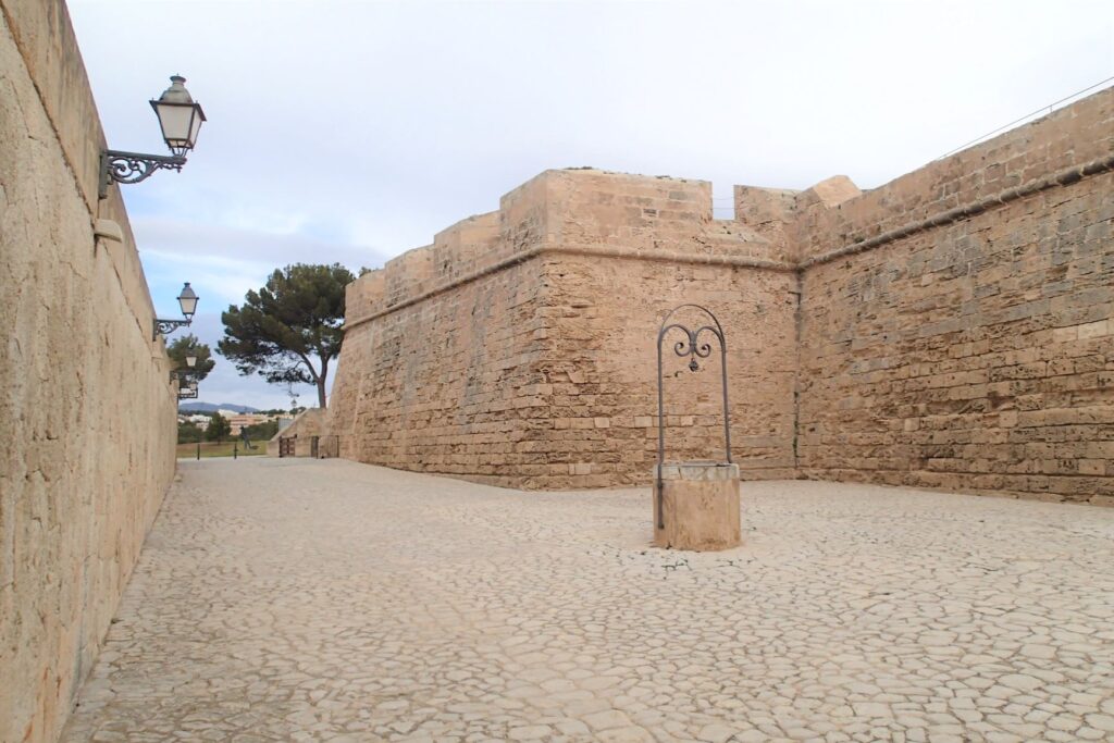 Castillo de San Carlos, Majorca