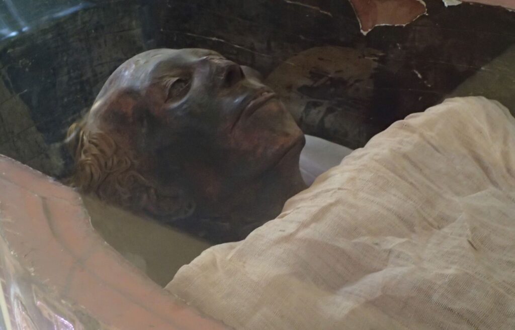 mummy of Thuya