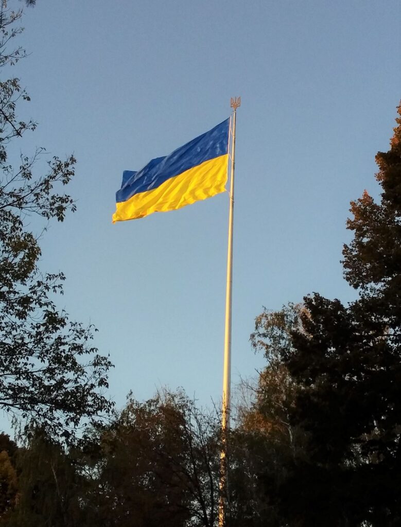 Ukrainian flag, leaving Ukraine