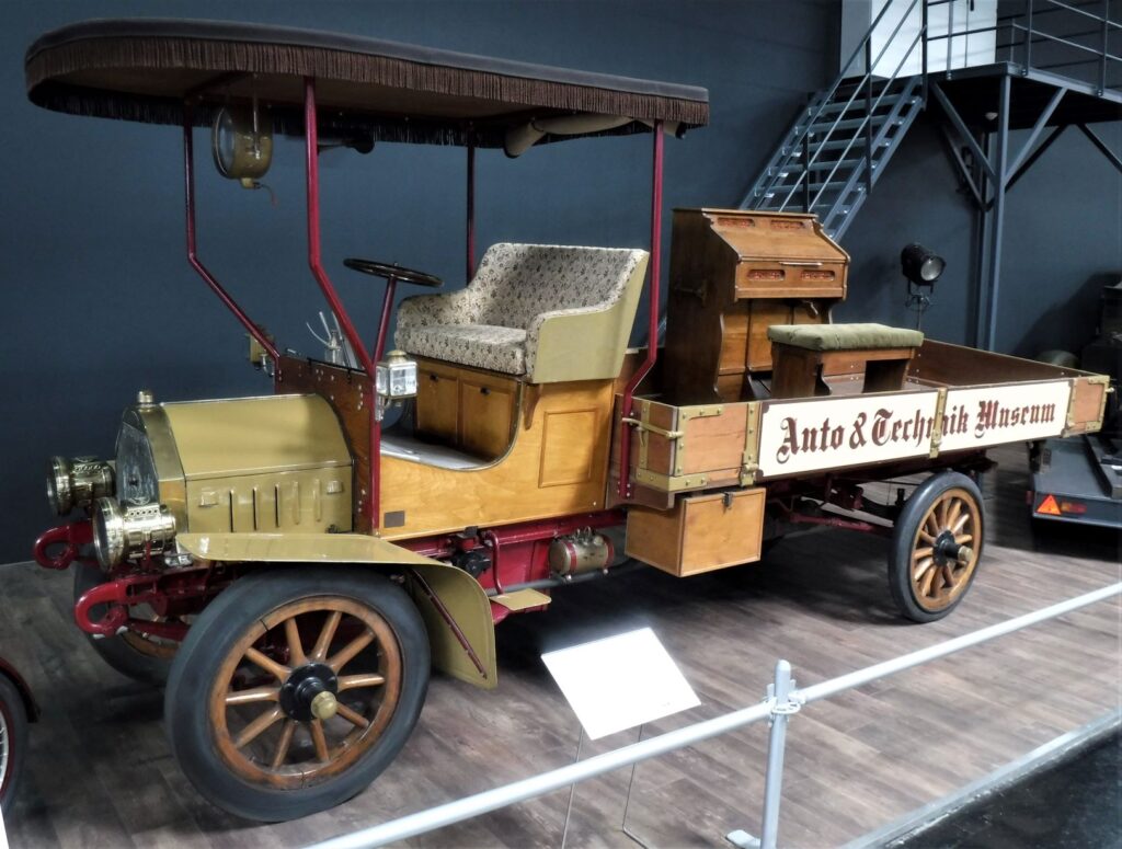 Maurer Truck Technology Museum Sinsheim