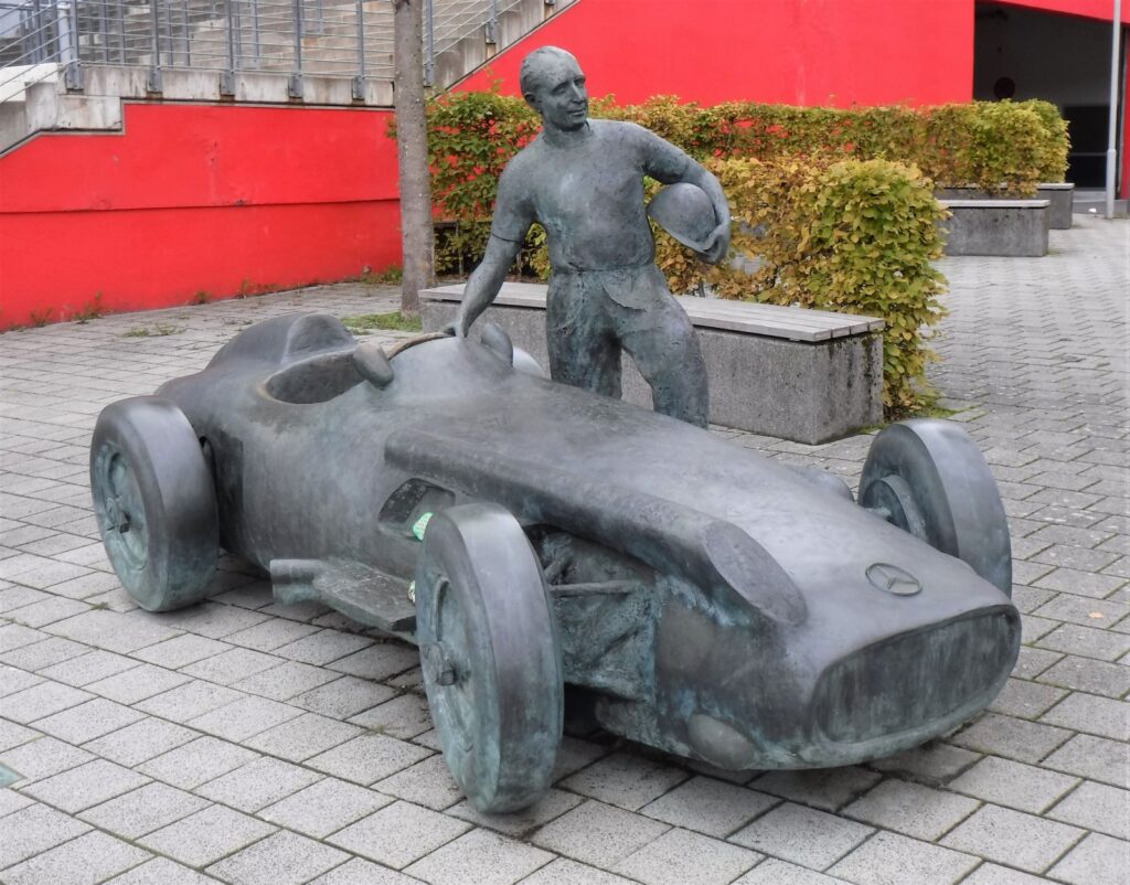 Fangio Statue